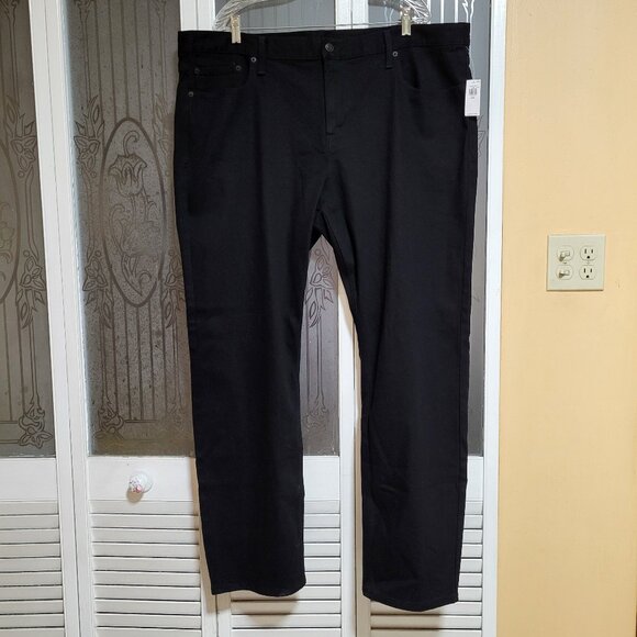 OLD NAVY "NEW" Mens Black Jeans Taper Built In Flex - Picture 1 of 8